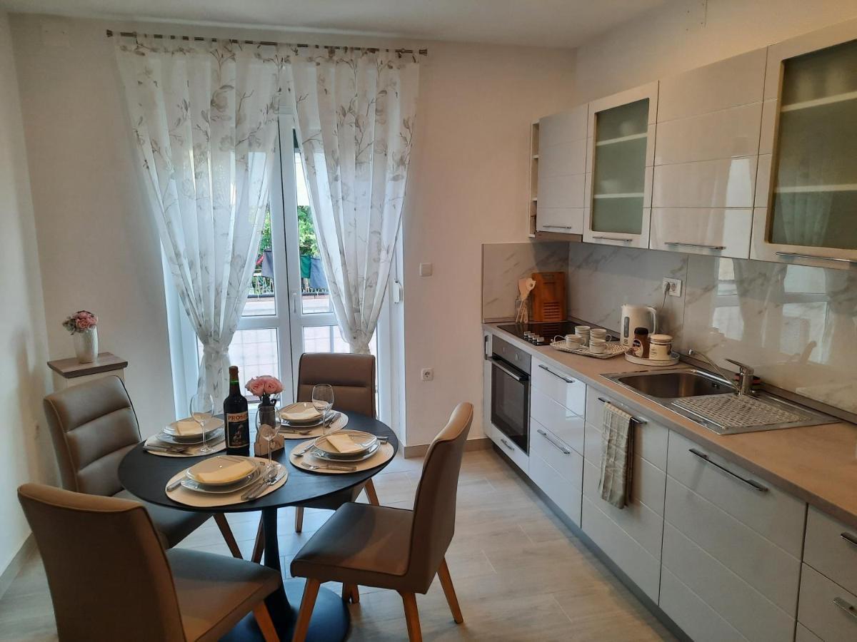 Apartman Laura M ヴォディツェ エクステリア 写真